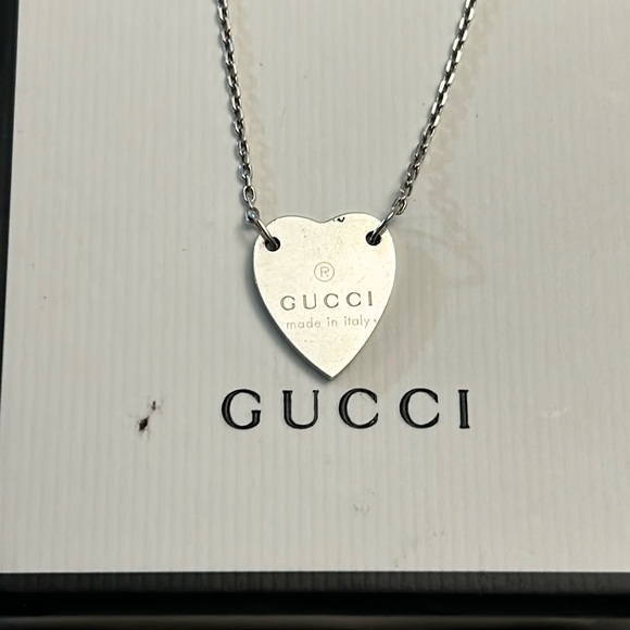 Gucci 925 Silver heart necklace with box and dustbag - Picture 1 of 15